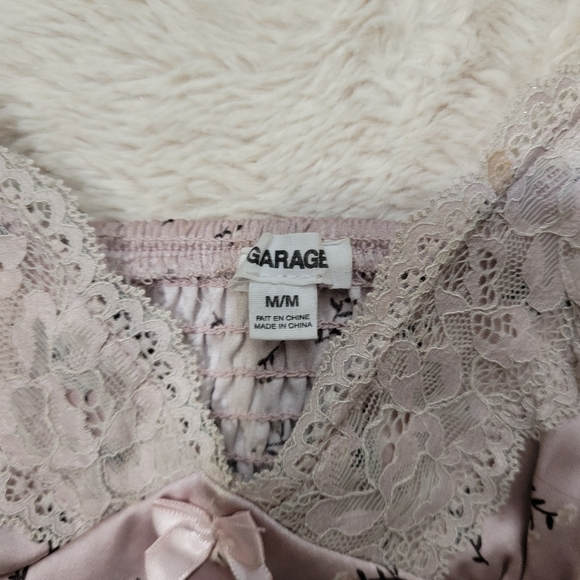 Silk Floral Crop Top - Picture 2 of 3